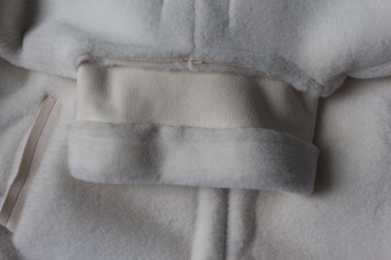ベルト付きの女性のためのファスナー付きスエード冬暖かい生き抜くコート